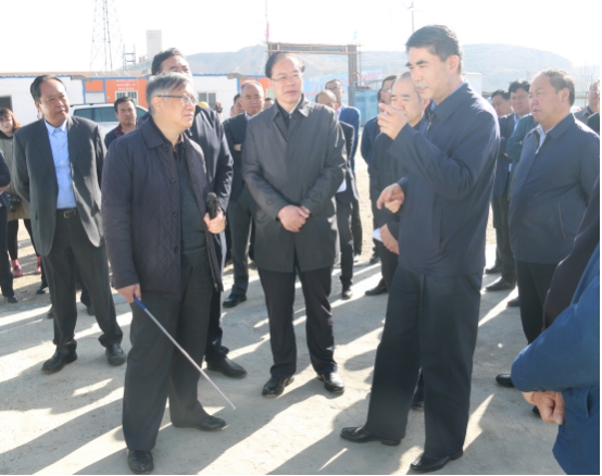 省委副書記、省長(zhǎng)王建軍等領(lǐng)導(dǎo)一行視察海東工業(yè)園區(qū)臨空綜合經(jīng)濟(jì)園